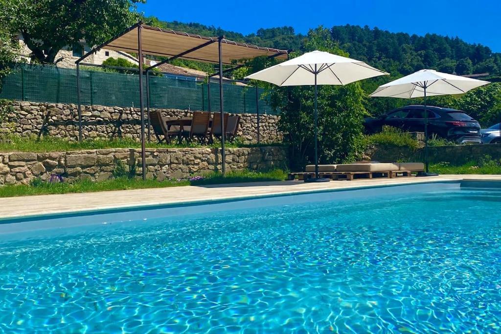 La Joannassiene, Maison Ardechoise De Caractere 外观 照片